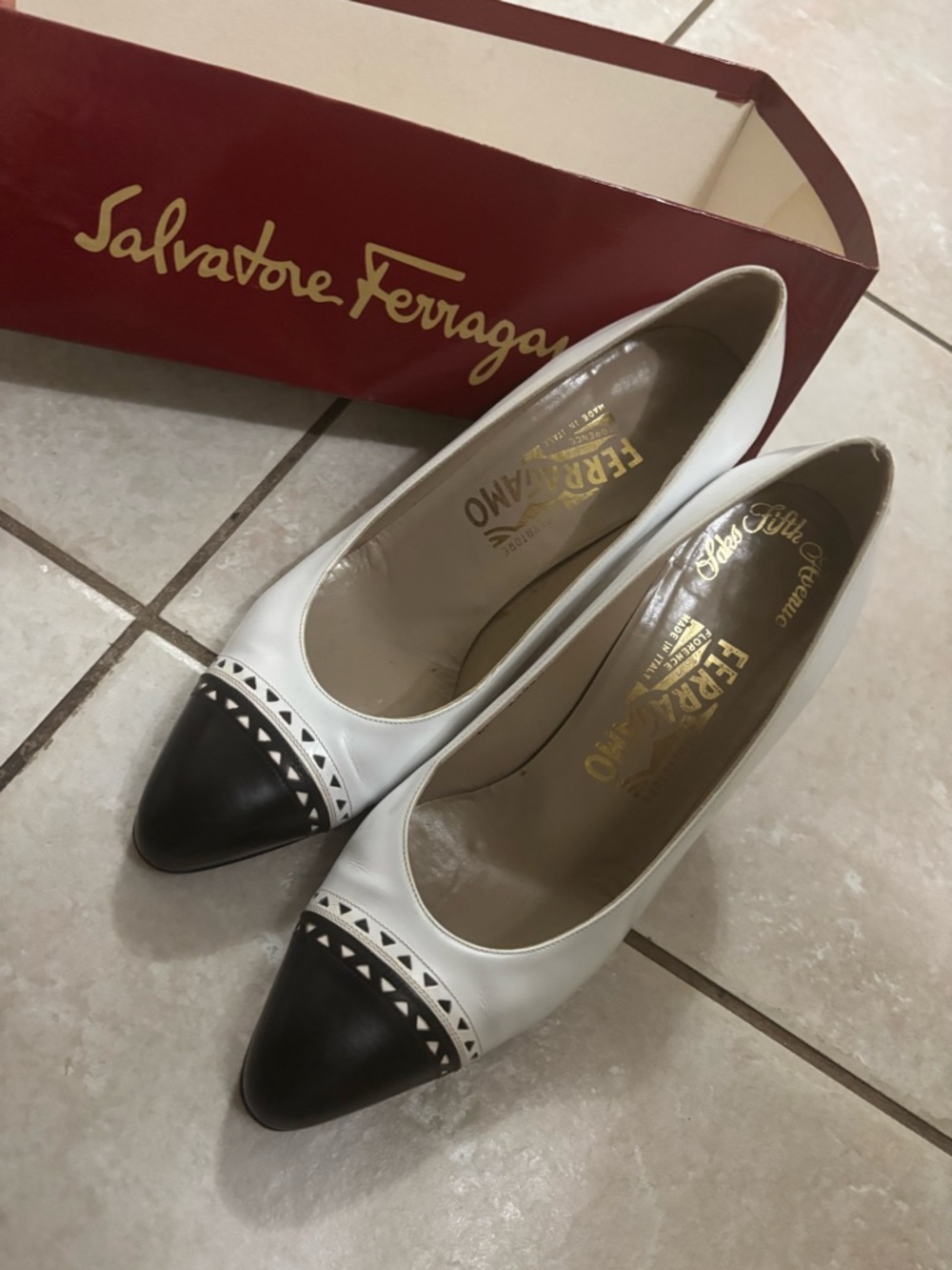 Salvatore Ferragamo White Leather Pumps with Black Pointed Toe